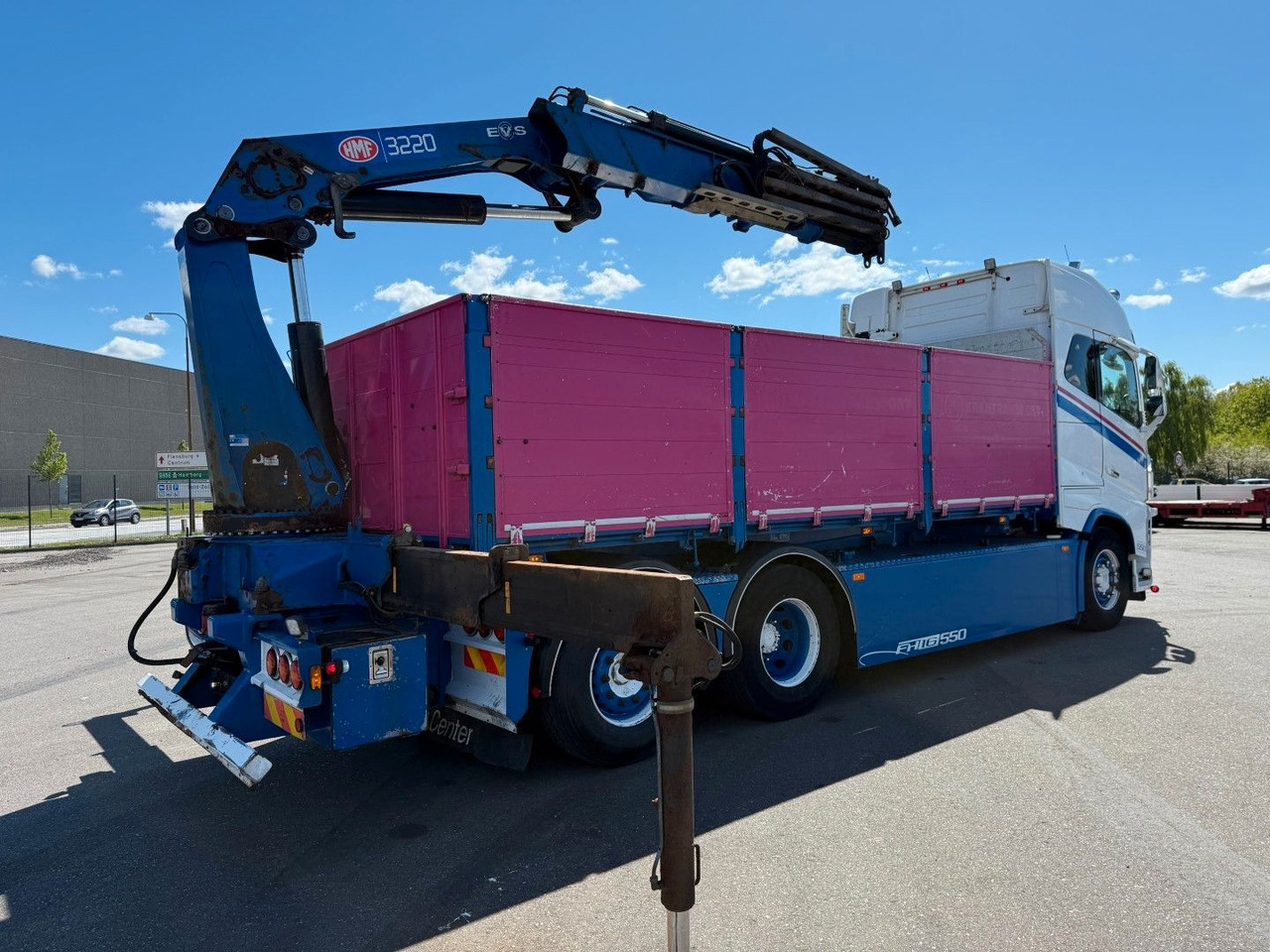 Volvo FH 16.550 6x24 / Crane HMF 3220K4 Euro 6 - Auto s hydraulickou rukou: obrázek 4 Volvo FH 16.550 6x24 / Crane HMF 3220K4 Euro 6 - Auto s hydraulickou rukou: obrázek 4