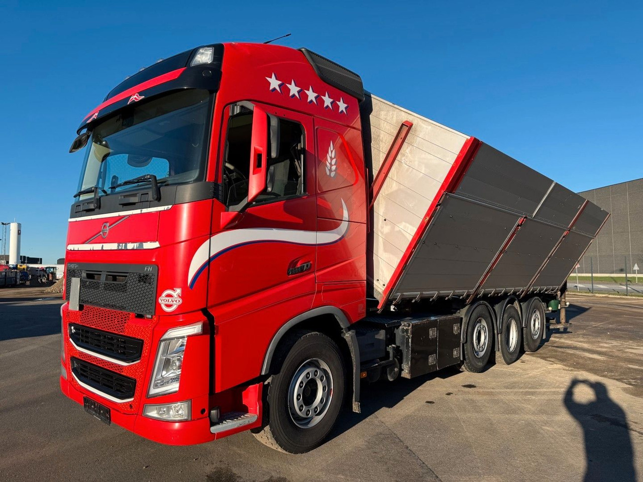 Volvo FH 500 8x2*6 Tipper / Kran / Crane / HMF 2120 - Auto s hydraulickou rukou: obrázek 5 Volvo FH 500 8x2*6 Tipper / Kran / Crane / HMF 2120 - Auto s hydraulickou rukou: obrázek 5