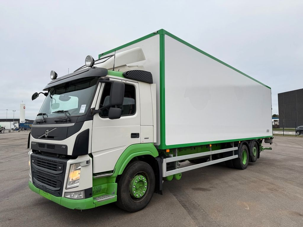 Volvo FM330 6x2*4 Igloocar 9,65 m. Box Year 2023 - Skříňový nákladní auto: obrázek 1 Volvo FM330 6x2*4 Igloocar 9,65 m. Box Year 2023 - Skříňový nákladní auto: obrázek 1