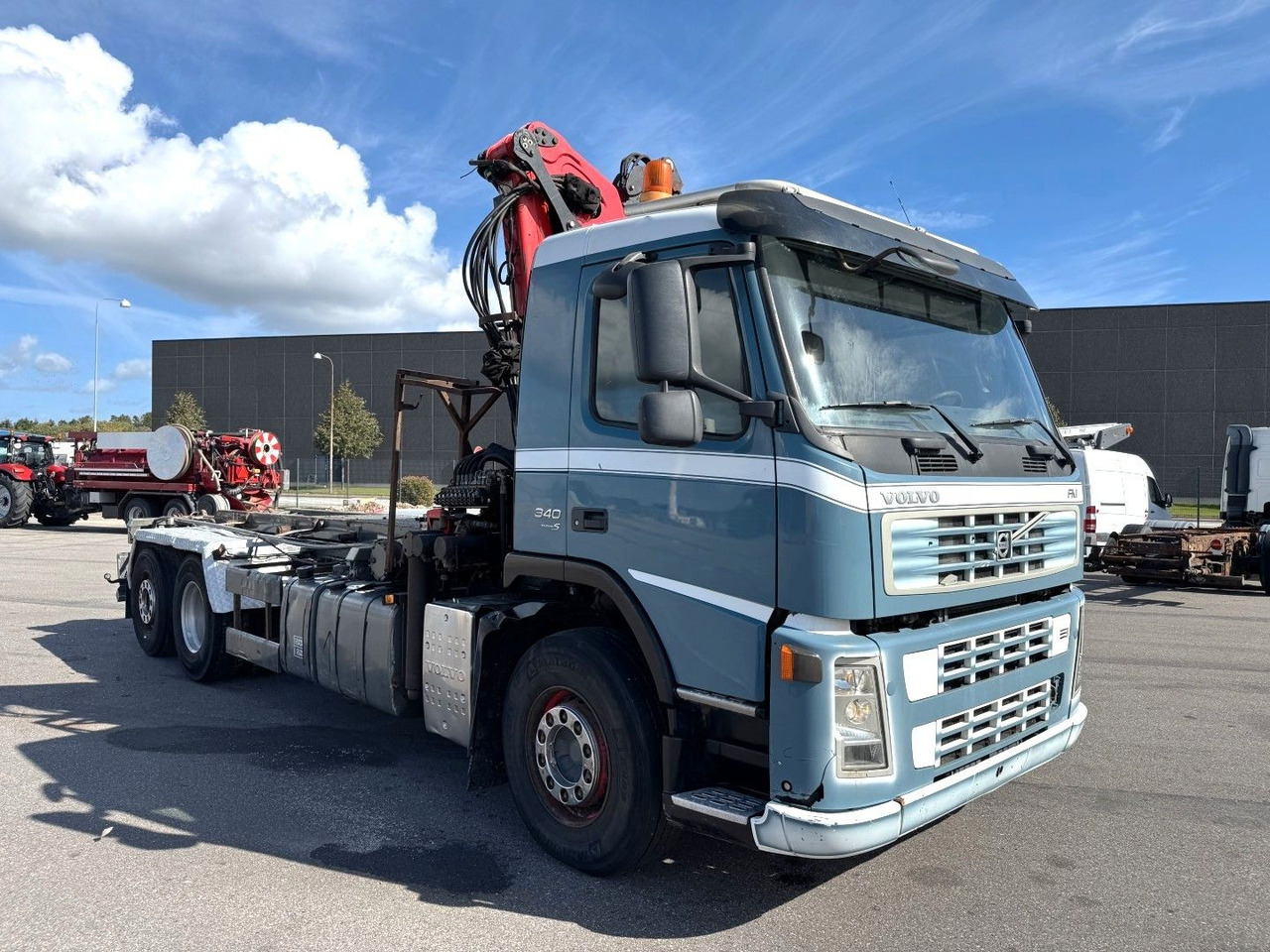 Volvo FM340 6x2*4 Kipper / Palfinger Epsilon 150Z96 - Auto s hydraulickou rukou: obrázek 2 Volvo FM340 6x2*4 Kipper / Palfinger Epsilon 150Z96 - Auto s hydraulickou rukou: obrázek 2