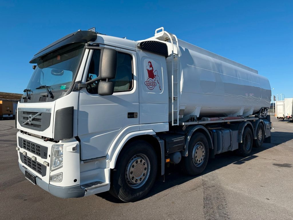 Volvo FM460 8x2*6 24.000 l. ADR Tank - Cisternové vozidlo: obrázek 1 Volvo FM460 8x2*6 24.000 l. ADR Tank - Cisternové vozidlo: obrázek 1
