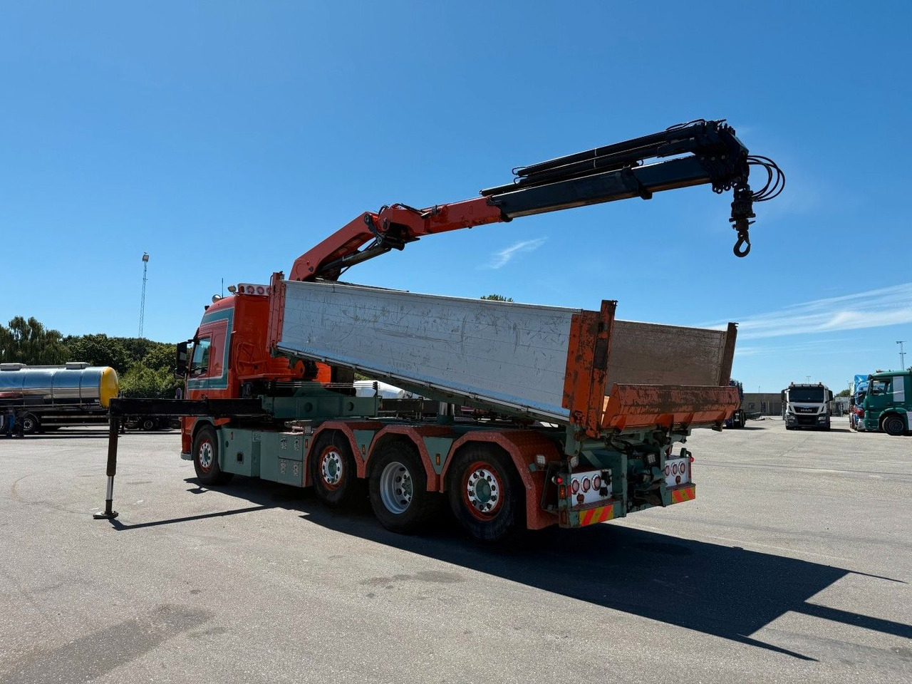 Volvo FM500 8x2*6 Crane HMF 2620 K5 Pendel Tipper - Auto s hydraulickou rukou: obrázek 4 Volvo FM500 8x2*6 Crane HMF 2620 K5 Pendel Tipper - Auto s hydraulickou rukou: obrázek 4