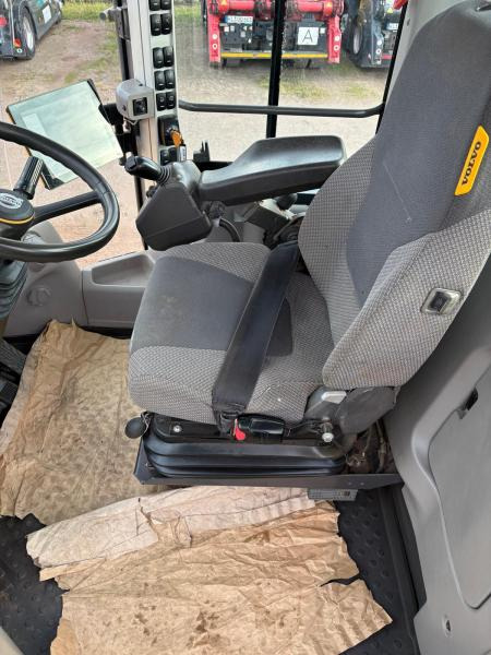 Volvo L120H Long Boom - Kolový nakladač: obrázek 5 Volvo L120H Long Boom - Kolový nakladač: obrázek 5