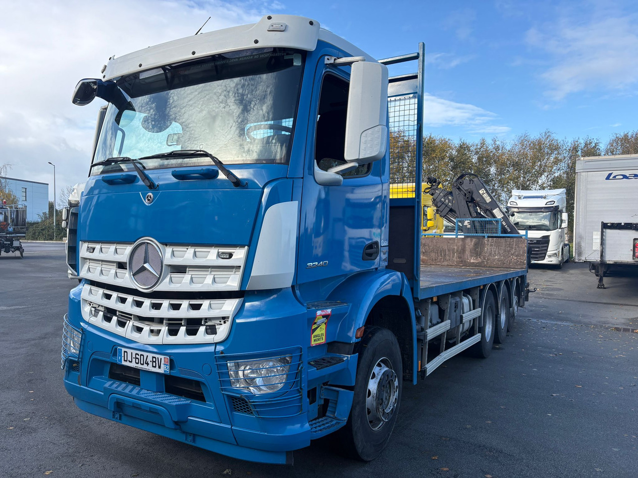 Mercedes Arocs 3240 - Nákladní automobil valníkový/ Plošinový: obrázek 1 Mercedes Arocs 3240 - Nákladní automobil valníkový/ Plošinový: obrázek 1