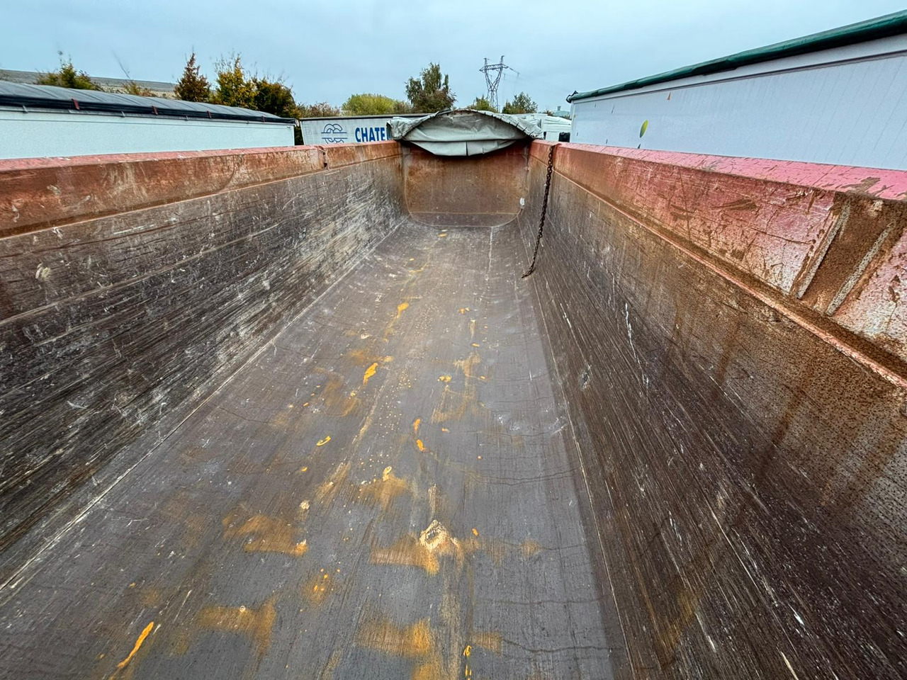 SCHMITZ - Sklápěcí návěs: obrázek 5 SCHMITZ - Sklápěcí návěs: obrázek 5