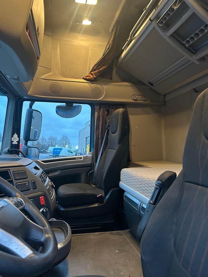 DAF XF 530 - Tahač: obrázek 5 DAF XF 530 - Tahač: obrázek 5