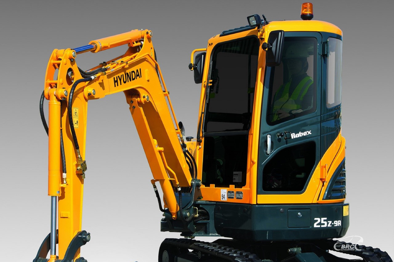 Hyundai R25Z-9AK - Mini rýpadlo: obrázek 1 Hyundai R25Z-9AK - Mini rýpadlo: obrázek 1