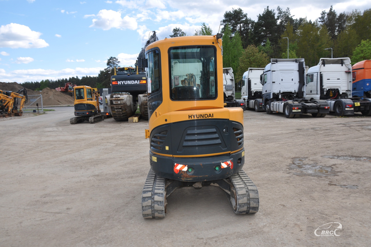 Hyundai R30Z-9AK - Mini rýpadlo: obrázek 5 Hyundai R30Z-9AK - Mini rýpadlo: obrázek 5