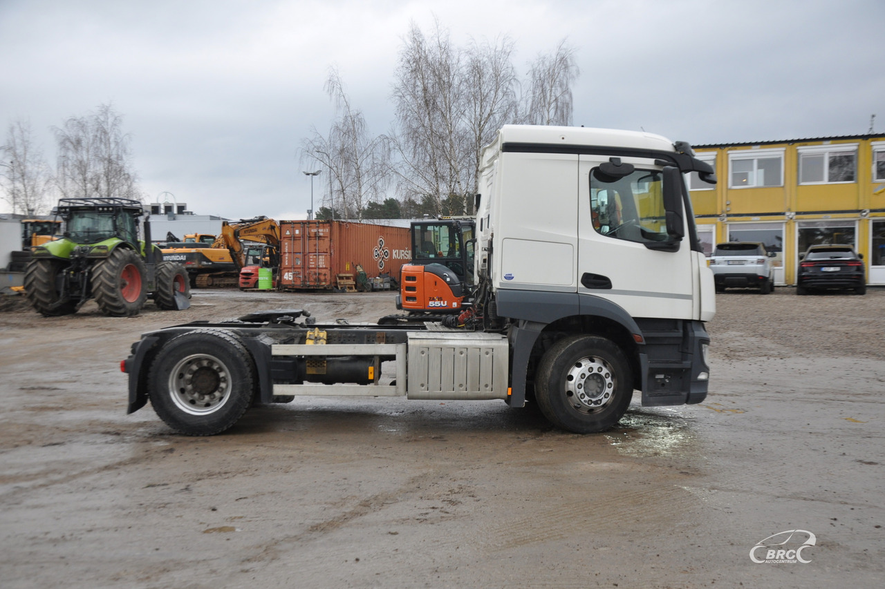 Mercedes-Benz Actros - Tahač: obrázek 4 Mercedes-Benz Actros - Tahač: obrázek 4
