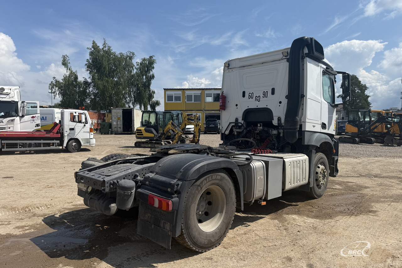 Mercedes-Benz Arocs - Tahač: obrázek 5 Mercedes-Benz Arocs - Tahač: obrázek 5