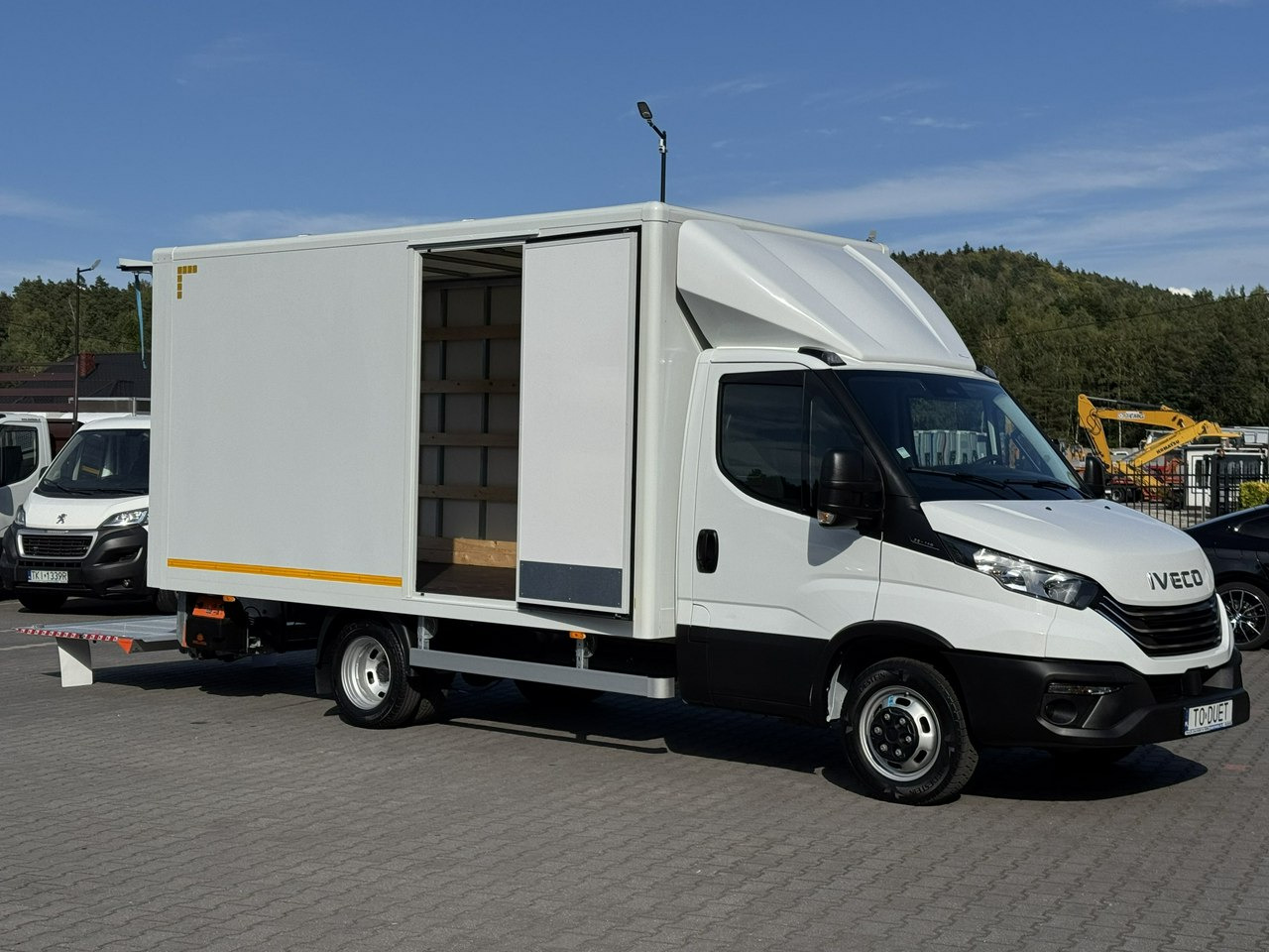 Iveco Daily 35C14 - Dodávka skřín: obrázek 2 Iveco Daily 35C14 - Dodávka skřín: obrázek 2