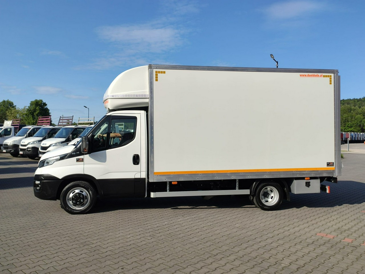 Iveco Daily 35C14 - Dodávka skřín: obrázek 3 Iveco Daily 35C14 - Dodávka skřín: obrázek 3