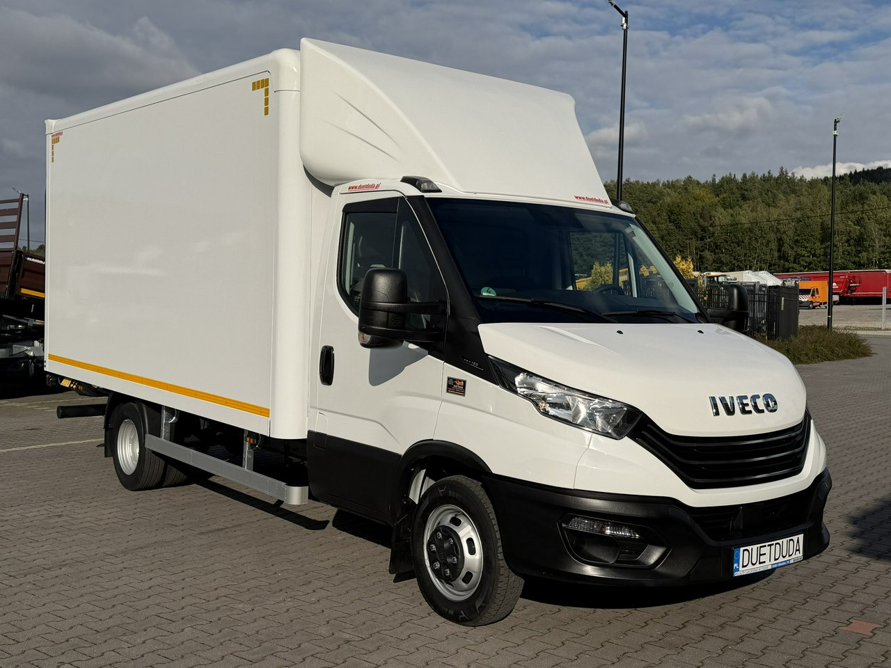 Iveco Daily 35C16 V - Dodávka skřín: obrázek 4 Iveco Daily 35C16 V - Dodávka skřín: obrázek 4