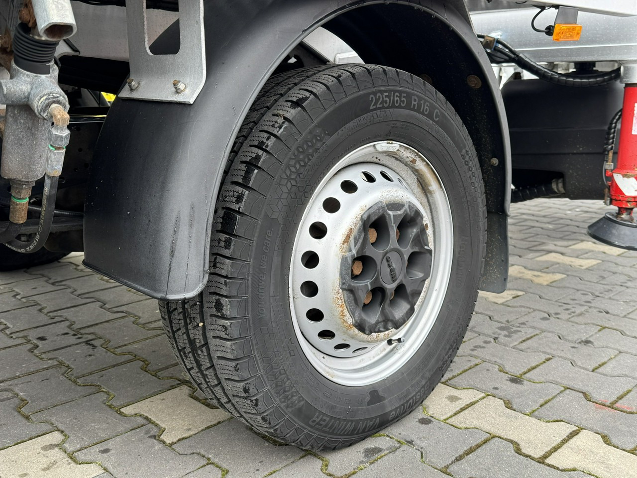 Autoplošina Iveco Daily 35S12: obrázek 7