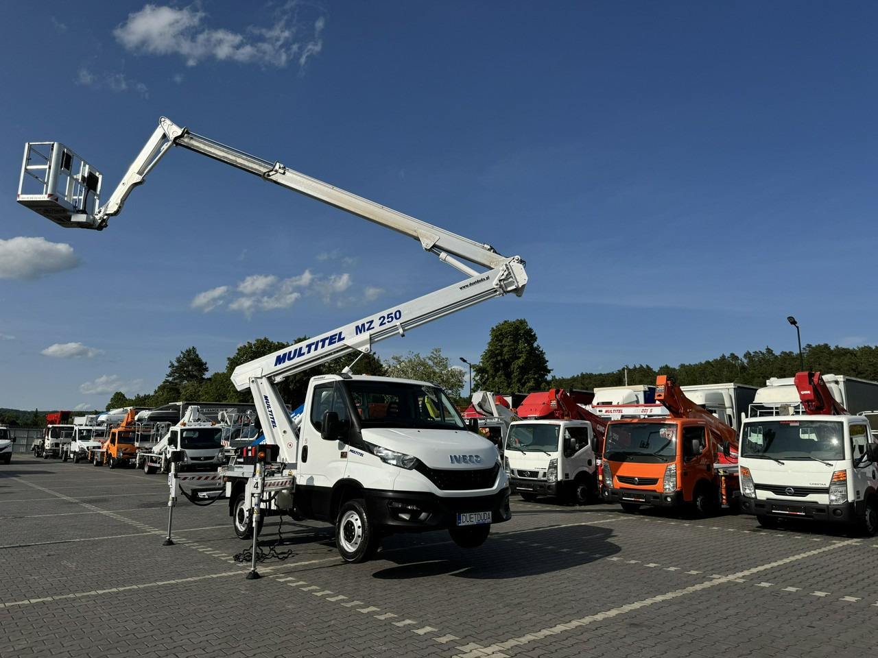 Iveco Daily 35S14 - Autoplošina: obrázek 3 Iveco Daily 35S14 - Autoplošina: obrázek 3