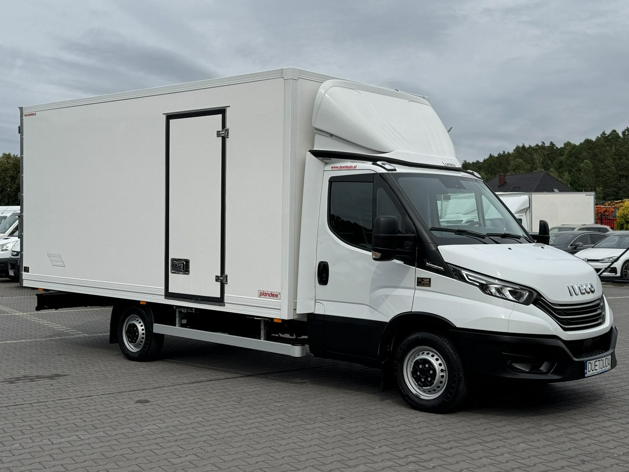 Iveco Daily 35S18 H - Dodávka skřín: obrázek 1 Iveco Daily 35S18 H - Dodávka skřín: obrázek 1