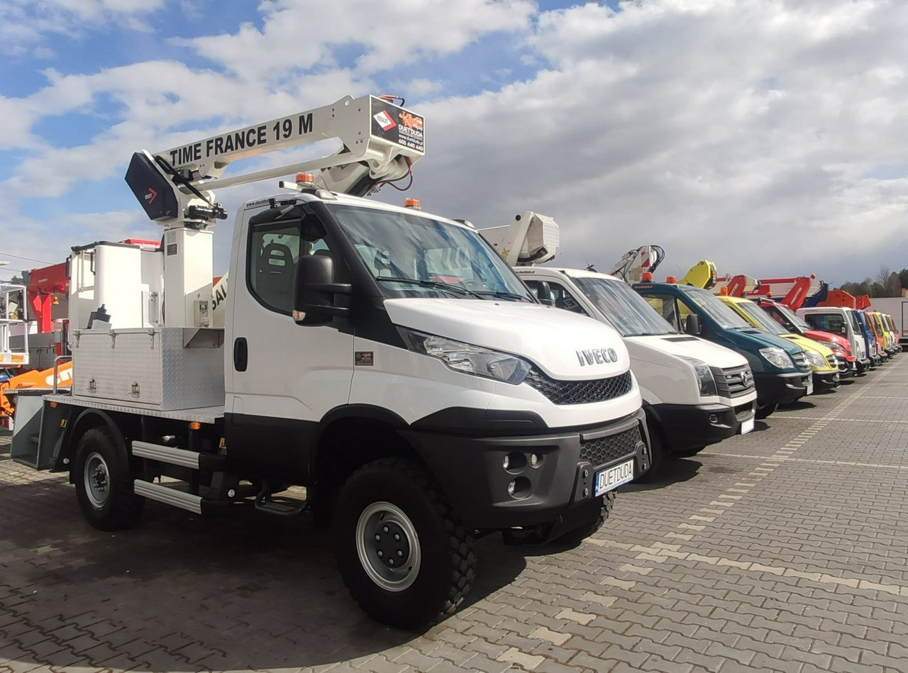 Iveco Daily 55S17W 4x4 Zwyżka 19m Versalift Lat 55 TB Time France - Autoplošina: obrázek 3 Iveco Daily 55S17W 4x4 Zwyżka 19m Versalift Lat 55 TB Time France - Autoplošina: obrázek 3