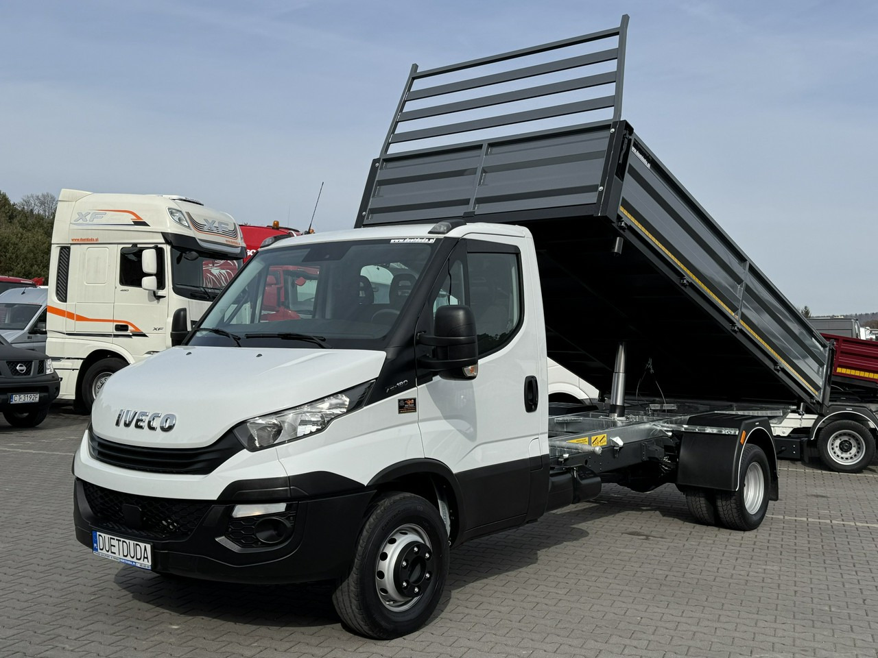 Iveco Daily 70C18 V H (72C18) Wywrotka 3-stronna Nowa Zabudowa - Sklápěč: obrázek 5 Iveco Daily 70C18 V H (72C18) Wywrotka 3-stronna Nowa Zabudowa - Sklápěč: obrázek 5