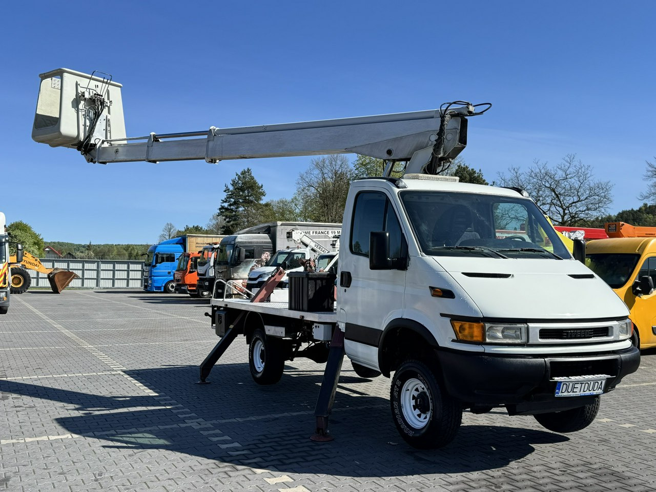 Iveco Daily - Autoplošina: obrázek 2 Iveco Daily - Autoplošina: obrázek 2