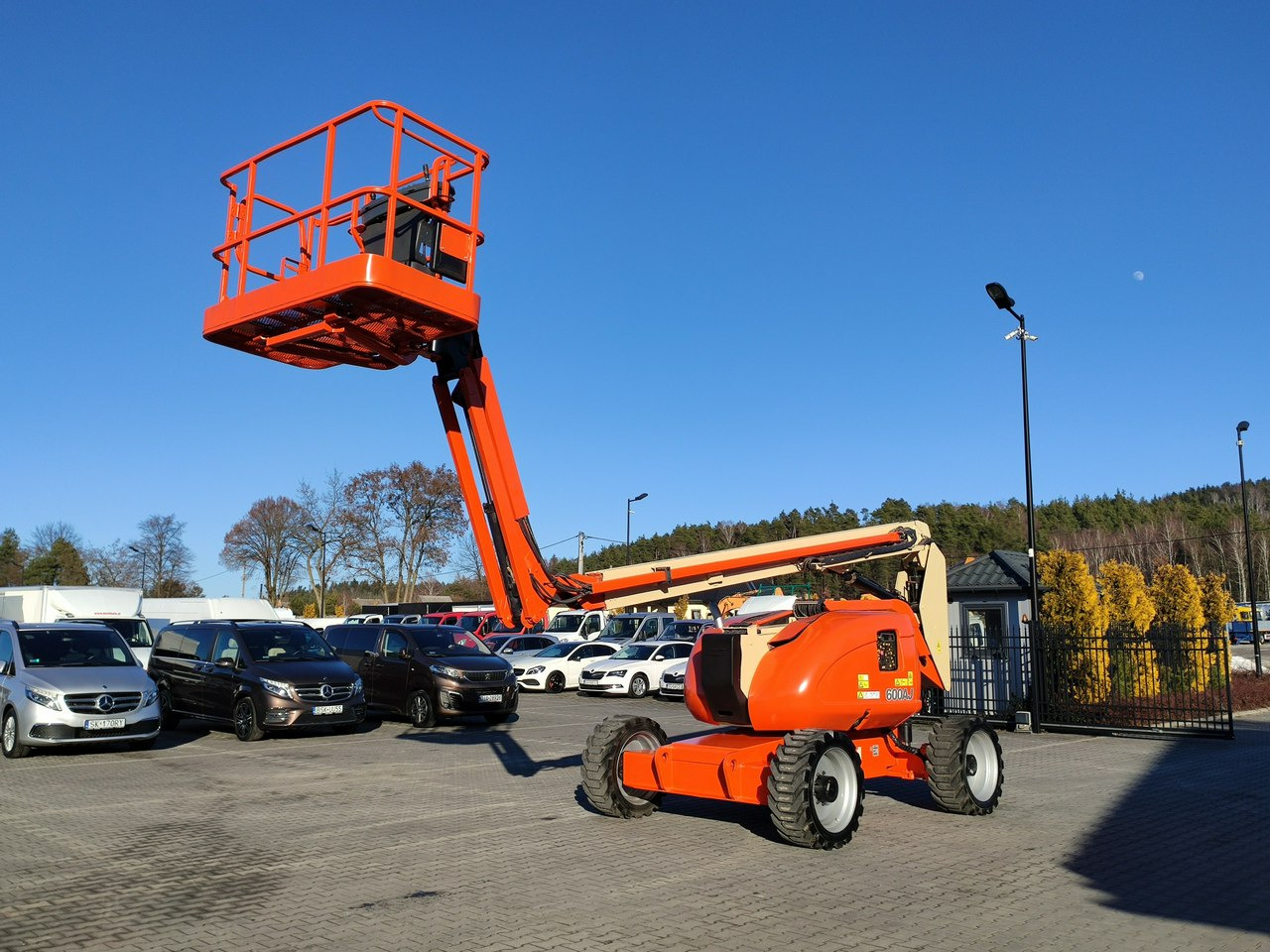 JLG 600AJ 4x4 PODNOŚNIK PRZEGUBOWY - Kloubová plošina: obrázek 2 JLG 600AJ 4x4 PODNOŚNIK PRZEGUBOWY - Kloubová plošina: obrázek 2
