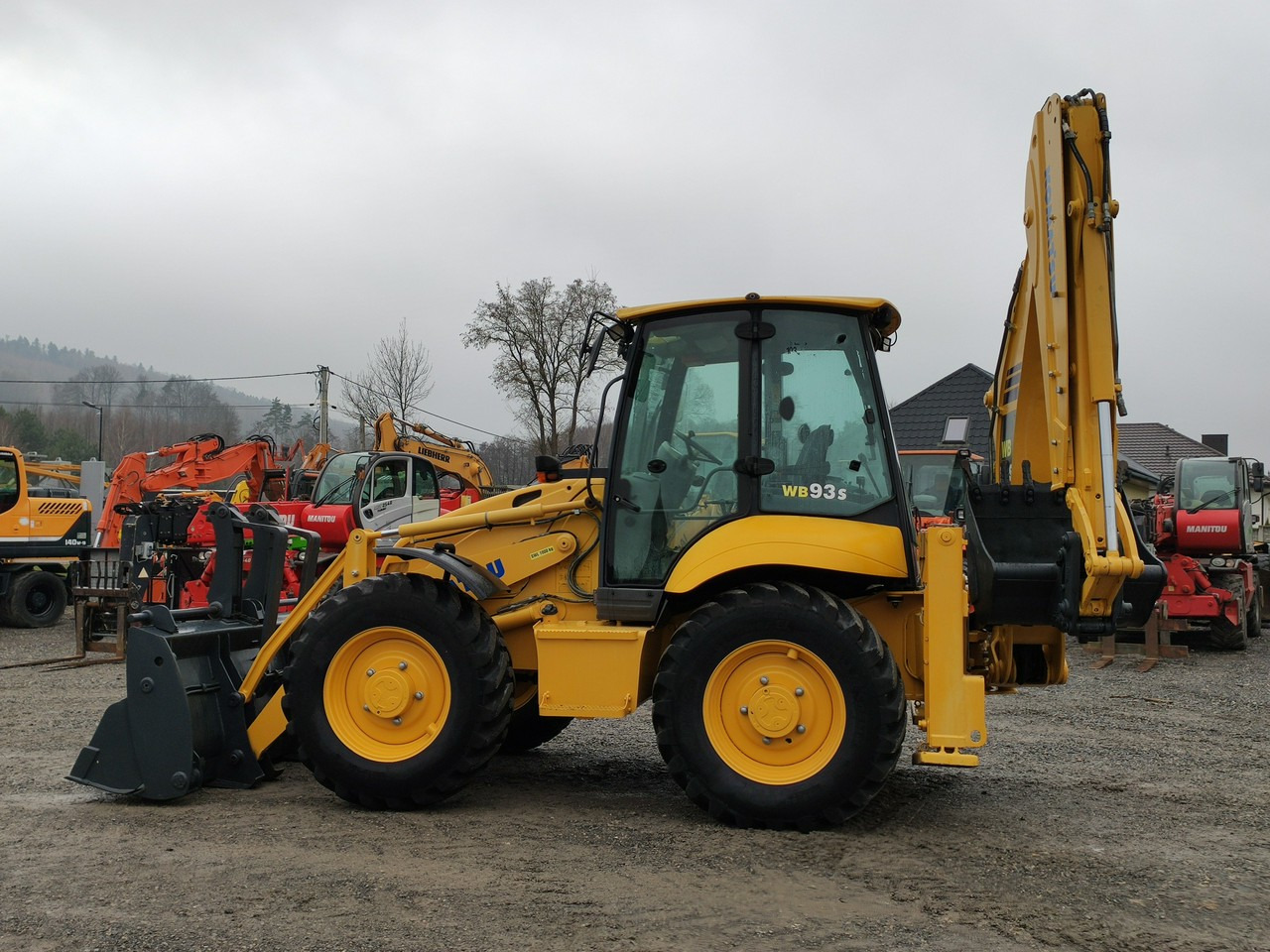 Komatsu WB 93S-5E0 Bez Luzów Zadbana Sprawna Super Stan !!! - Rýpadlo-nakladač: obrázek 5 Komatsu WB 93S-5E0 Bez Luzów Zadbana Sprawna Super Stan !!! - Rýpadlo-nakladač: obrázek 5