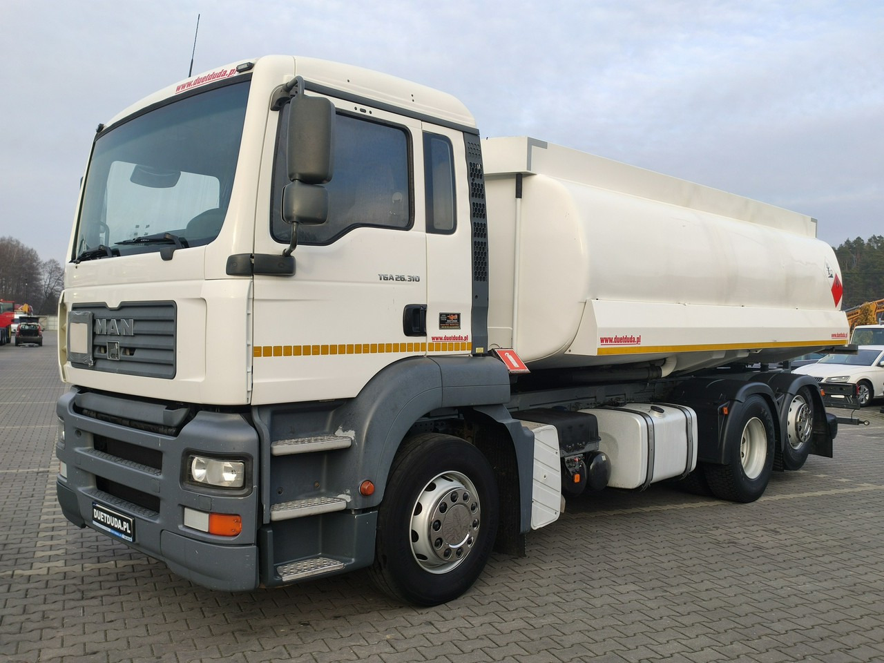 MAN TGA 26.310 Autocysterna z Dystrybucją - Cisternové vozidlo: obrázek 1 MAN TGA 26.310 Autocysterna z Dystrybucją - Cisternové vozidlo: obrázek 1