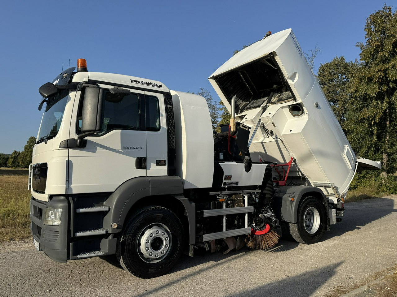 MAN TGS 18.320 E5 BUCHER OPTIFANT 8000 Zamiatarka Uliczna Euro 6 - Zametací vůz: obrázek 2 MAN TGS 18.320 E5 BUCHER OPTIFANT 8000 Zamiatarka Uliczna Euro 6 - Zametací vůz: obrázek 2