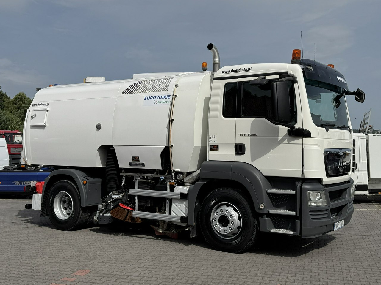 MAN TGS 18.320 E5 BUCHER OPTIFANT 8000 Zamiatarka Uliczna Euro 6 - Zametací vůz: obrázek 3 MAN TGS 18.320 E5 BUCHER OPTIFANT 8000 Zamiatarka Uliczna Euro 6 - Zametací vůz: obrázek 3