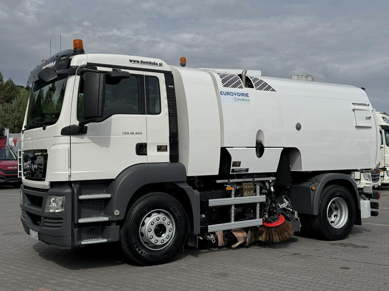 MAN TGS 18.320 E5 BUCHER OPTIFANT 8000 Zamiatarka Uliczna Euro 6 - Zametací vůz: obrázek 1 MAN TGS 18.320 E5 BUCHER OPTIFANT 8000 Zamiatarka Uliczna Euro 6 - Zametací vůz: obrázek 1