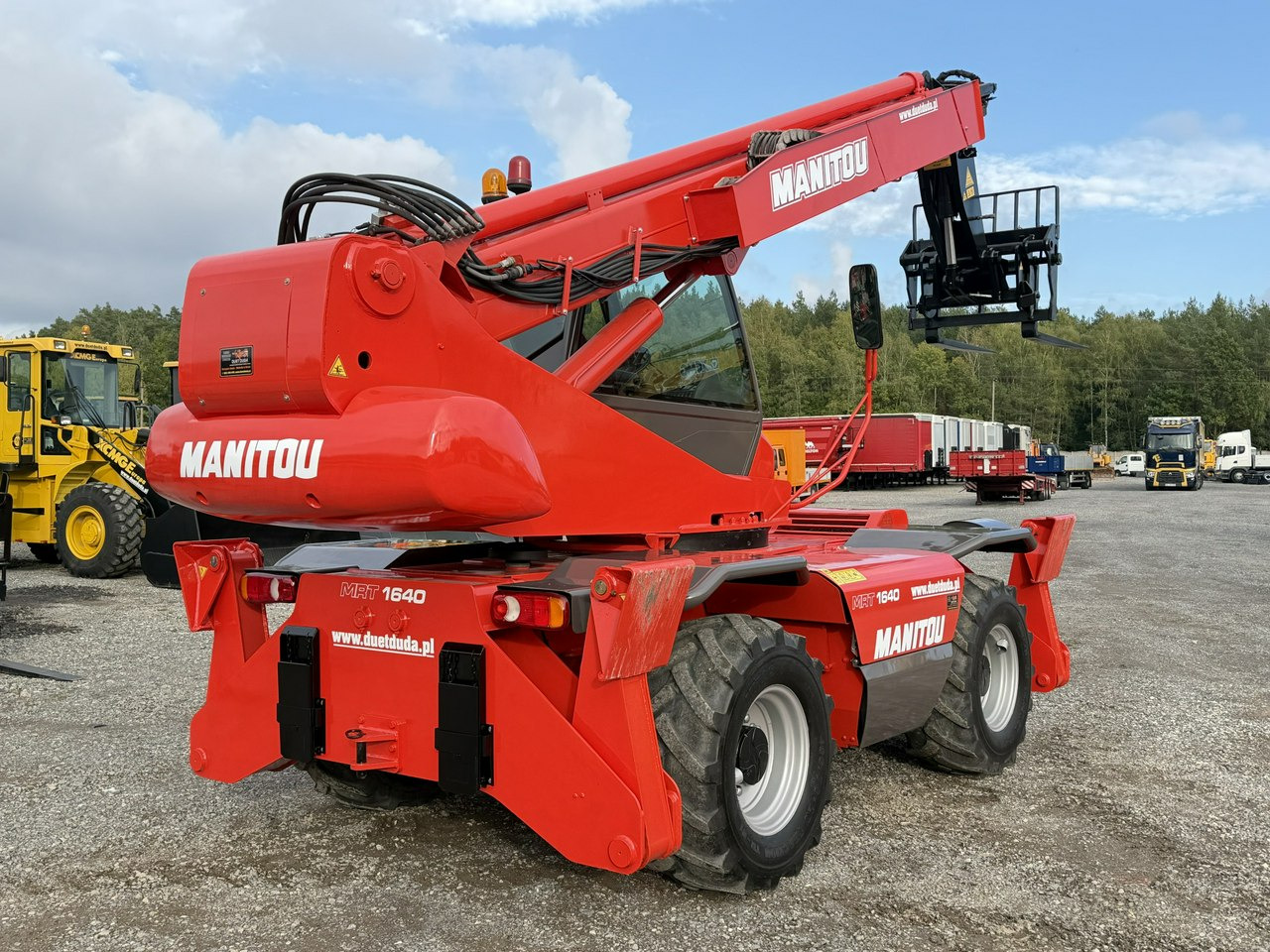 Teleskopický manipulátor Manitou MRT 1640 Easy ROTO Ładowarka Teleskopowa Obrotowa 1840 2150: obrázek 15 Teleskopický manipulátor Manitou MRT 1640 Easy ROTO Ładowarka Teleskopowa Obrotowa 1840 2150: obrázek 15