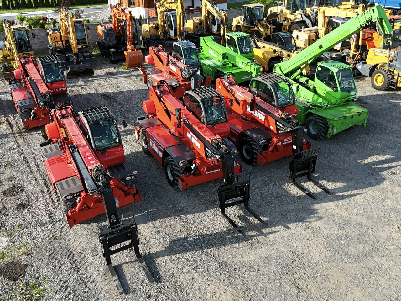 Manitou MRT 2150 ROTO Ładowarka Teleskopowa Obrotowa 2550 - Teleskopický manipulátor: obrázek 4 Manitou MRT 2150 ROTO Ładowarka Teleskopowa Obrotowa 2550 - Teleskopický manipulátor: obrázek 4