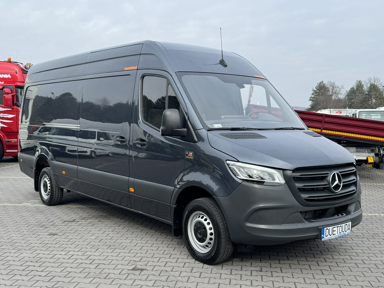 Mercedes 319 - Furgon: obrázek 2 Mercedes 319 - Furgon: obrázek 2