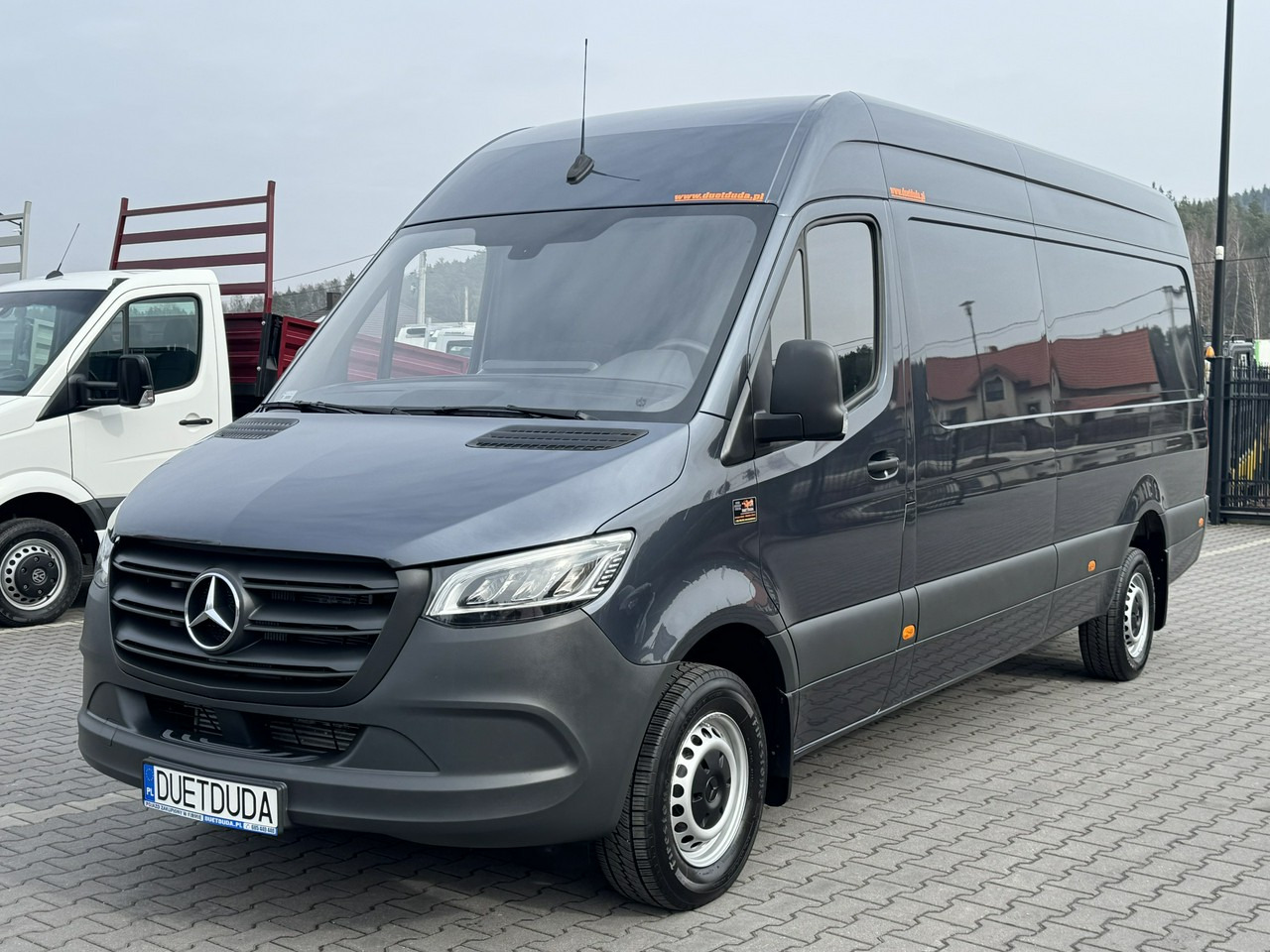 Mercedes 319 - Furgon: obrázek 3 Mercedes 319 - Furgon: obrázek 3