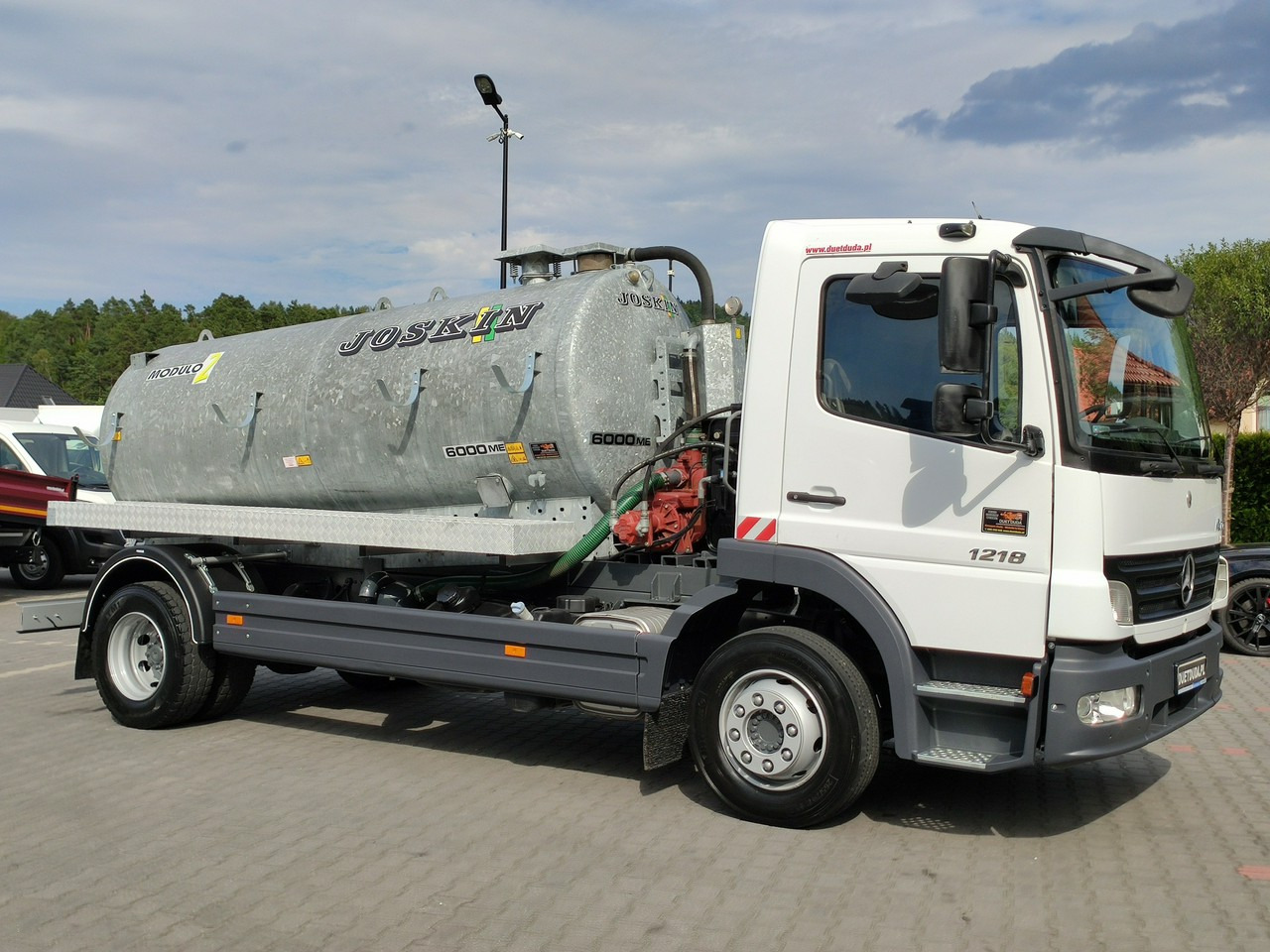 Mercedes Atego 1218 Asenizacyjny Szambiarka Beczka Szambowóz Poj.6m 2019r - Čistič odpadových jam: obrázek 1 Mercedes Atego 1218 Asenizacyjny Szambiarka Beczka Szambowóz Poj.6m 2019r - Čistič odpadových jam: obrázek 1