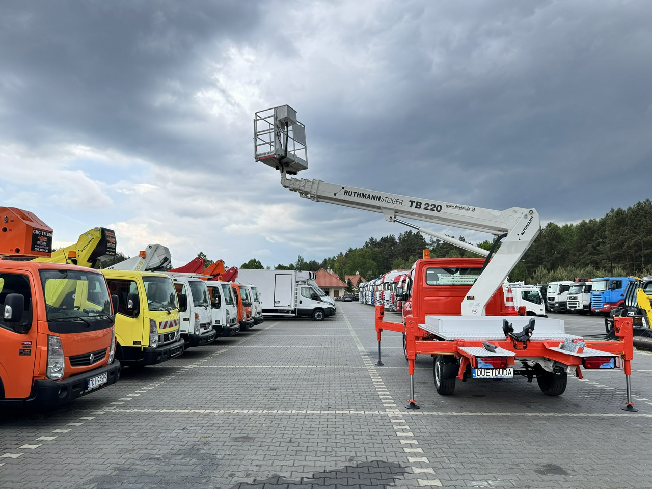 Mercedes Sprinter - Autoplošina: obrázek 4 Mercedes Sprinter - Autoplošina: obrázek 4