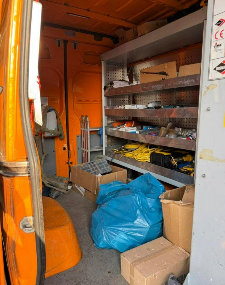 Mercedes Sprinter - Autoplošina: obrázek 3 Mercedes Sprinter - Autoplošina: obrázek 3