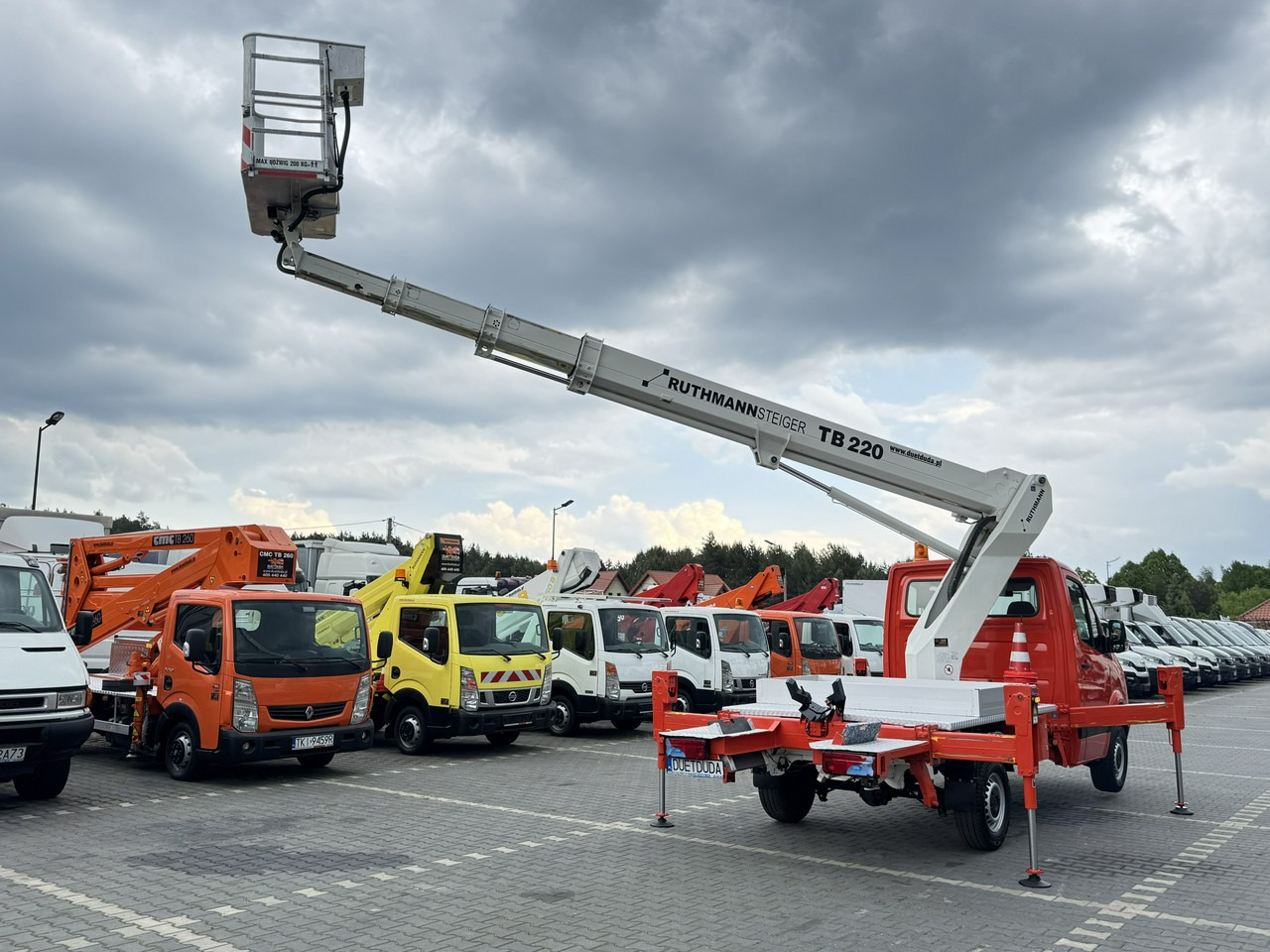 Mercedes Sprinter - Autoplošina: obrázek 2 Mercedes Sprinter - Autoplošina: obrázek 2