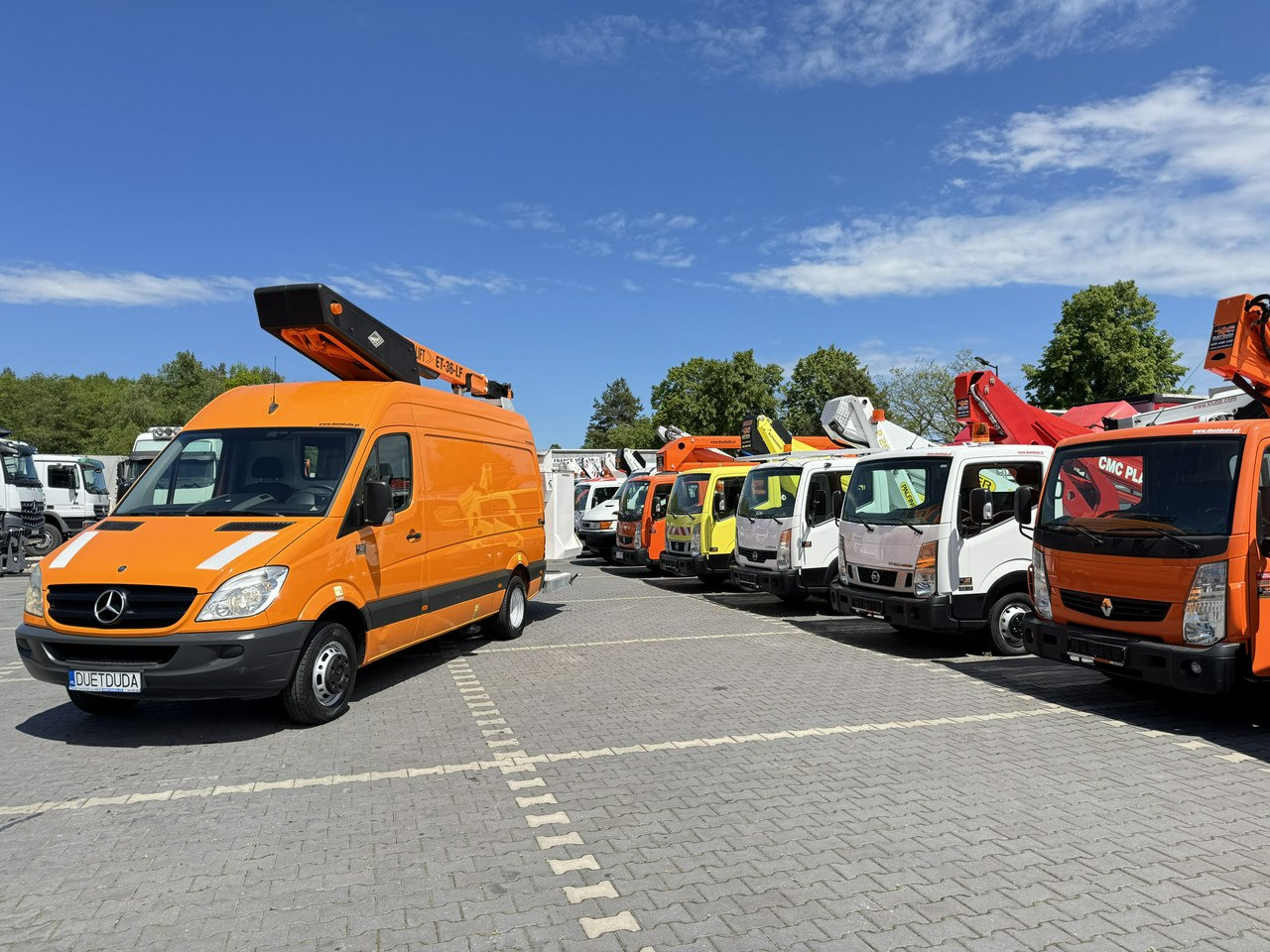 Mercedes Sprinter Zwyżka Podnośnik Koszowy VERSALIFT KLUBB ET-36-LF UDT - Autoplošina: obrázek 2 Mercedes Sprinter Zwyżka Podnośnik Koszowy VERSALIFT KLUBB ET-36-LF UDT - Autoplošina: obrázek 2