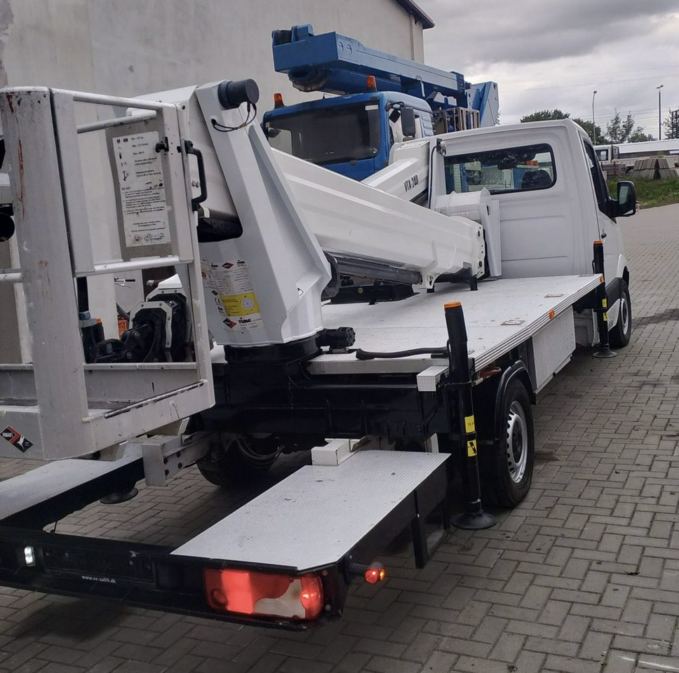 Mercedes Sprinter Zwyżka Podnośnik Koszowy VERSALIFT VTX-240 UDT - Autoplošina: obrázek 5 Mercedes Sprinter Zwyżka Podnośnik Koszowy VERSALIFT VTX-240 UDT - Autoplošina: obrázek 5