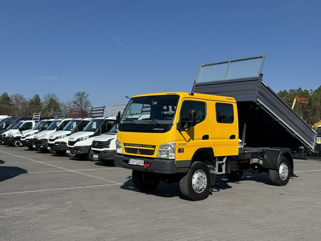 Mitsubishi Canter Fuso 4x4 17C18D 4.9/180KM Wywrotka 3-stronna - Sklápěč: obrázek 1 Mitsubishi Canter Fuso 4x4 17C18D 4.9/180KM Wywrotka 3-stronna - Sklápěč: obrázek 1