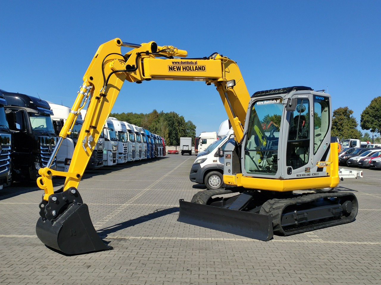 New Holland E90B SR -2 Gąsienicowa 10ton - Mini rýpadlo: obrázek 1 New Holland E90B SR -2 Gąsienicowa 10ton - Mini rýpadlo: obrázek 1