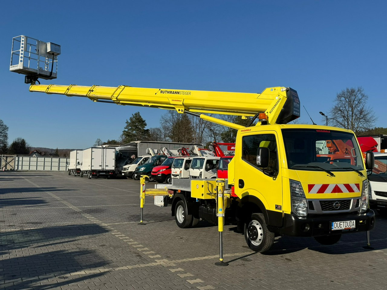Nissan Cabstar - Autoplošina: obrázek 1 Nissan Cabstar - Autoplošina: obrázek 1