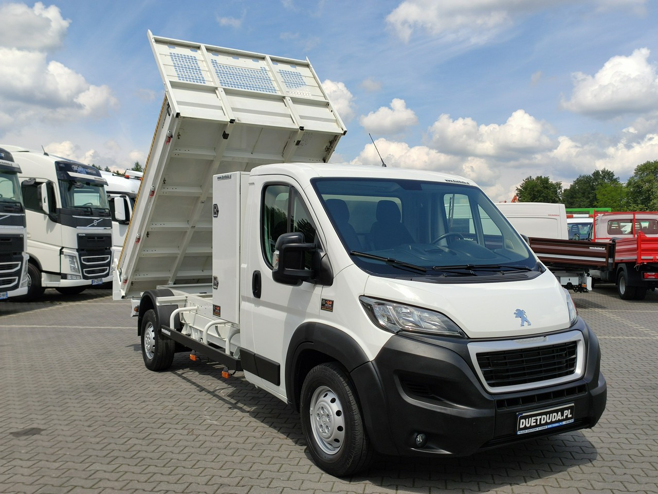 Peugeot Boxer - Dodávka sklápěč: obrázek 2 Peugeot Boxer - Dodávka sklápěč: obrázek 2