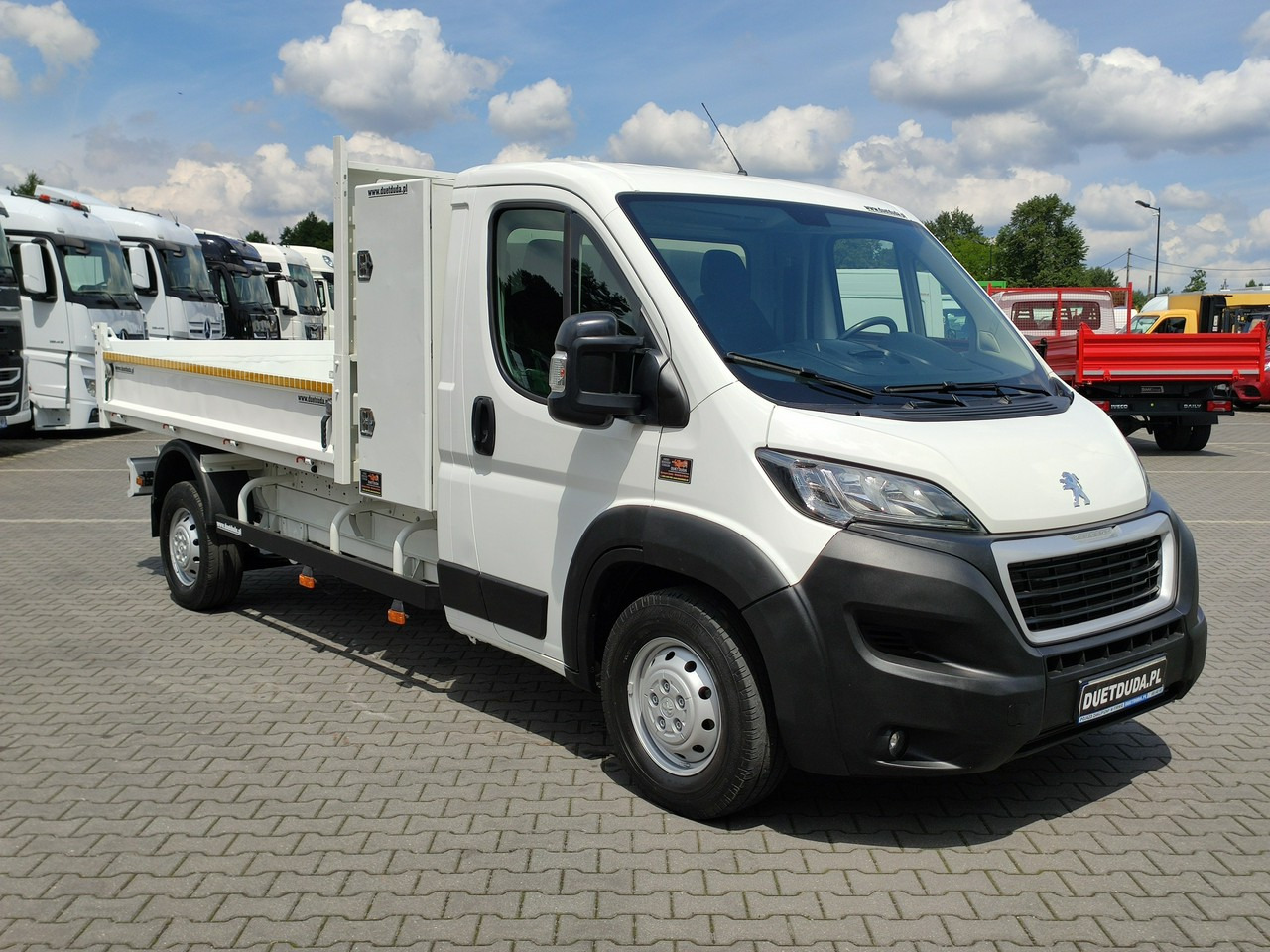 Peugeot Boxer - Dodávka sklápěč: obrázek 4 Peugeot Boxer - Dodávka sklápěč: obrázek 4