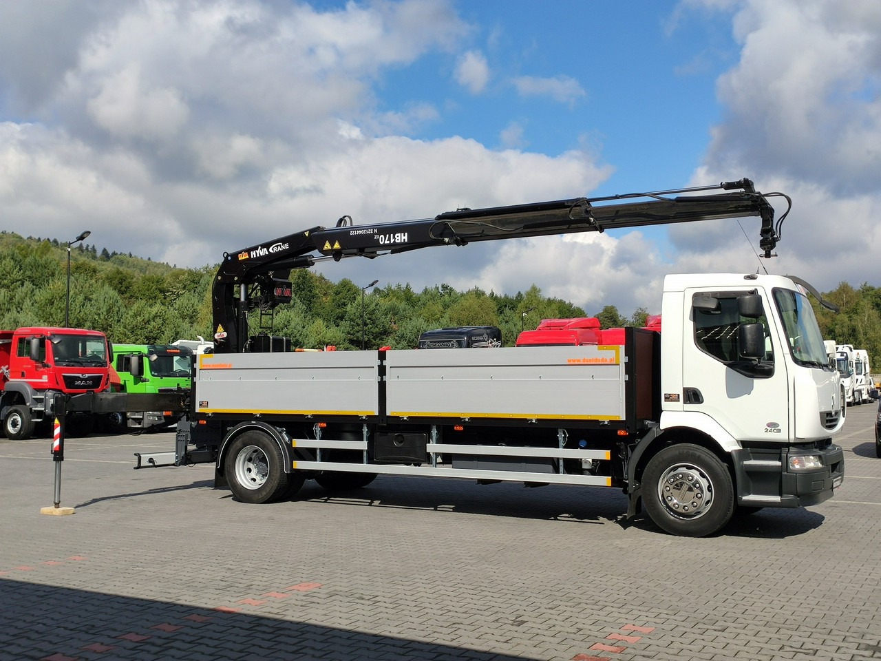 Renault Midlum 180.240DXI + HDS HYVA HB170E2 Udzwig 3.6Tony - Nákladní automobil valníkový/ Plošinový, Auto s hydraulickou rukou: obrázek 4 Renault Midlum 180.240DXI + HDS HYVA HB170E2 Udzwig 3.6Tony - Nákladní automobil valníkový/ Plošinový, Auto s hydraulickou rukou: obrázek 4
