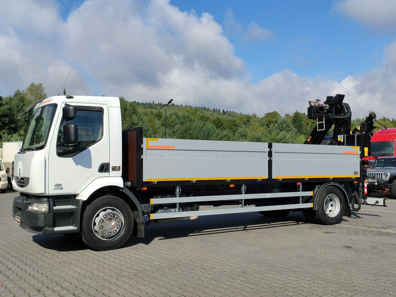 Renault Midlum 180.240DXI + HDS HYVA HB170E2 Udzwig 3.6Tony - Nákladní automobil valníkový/ Plošinový, Auto s hydraulickou rukou: obrázek 3 Renault Midlum 180.240DXI + HDS HYVA HB170E2 Udzwig 3.6Tony - Nákladní automobil valníkový/ Plošinový, Auto s hydraulickou rukou: obrázek 3