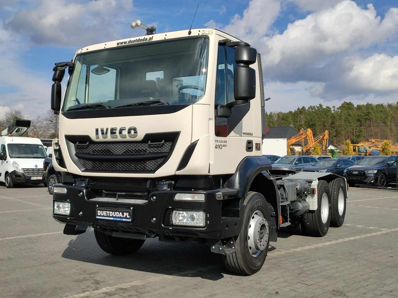 Iveco Trakker 26.410 6x4 Manual Mały Przebieg tylko-46000km - Tahač: obrázek 4 Iveco Trakker 26.410 6x4 Manual Mały Przebieg tylko-46000km - Tahač: obrázek 4
