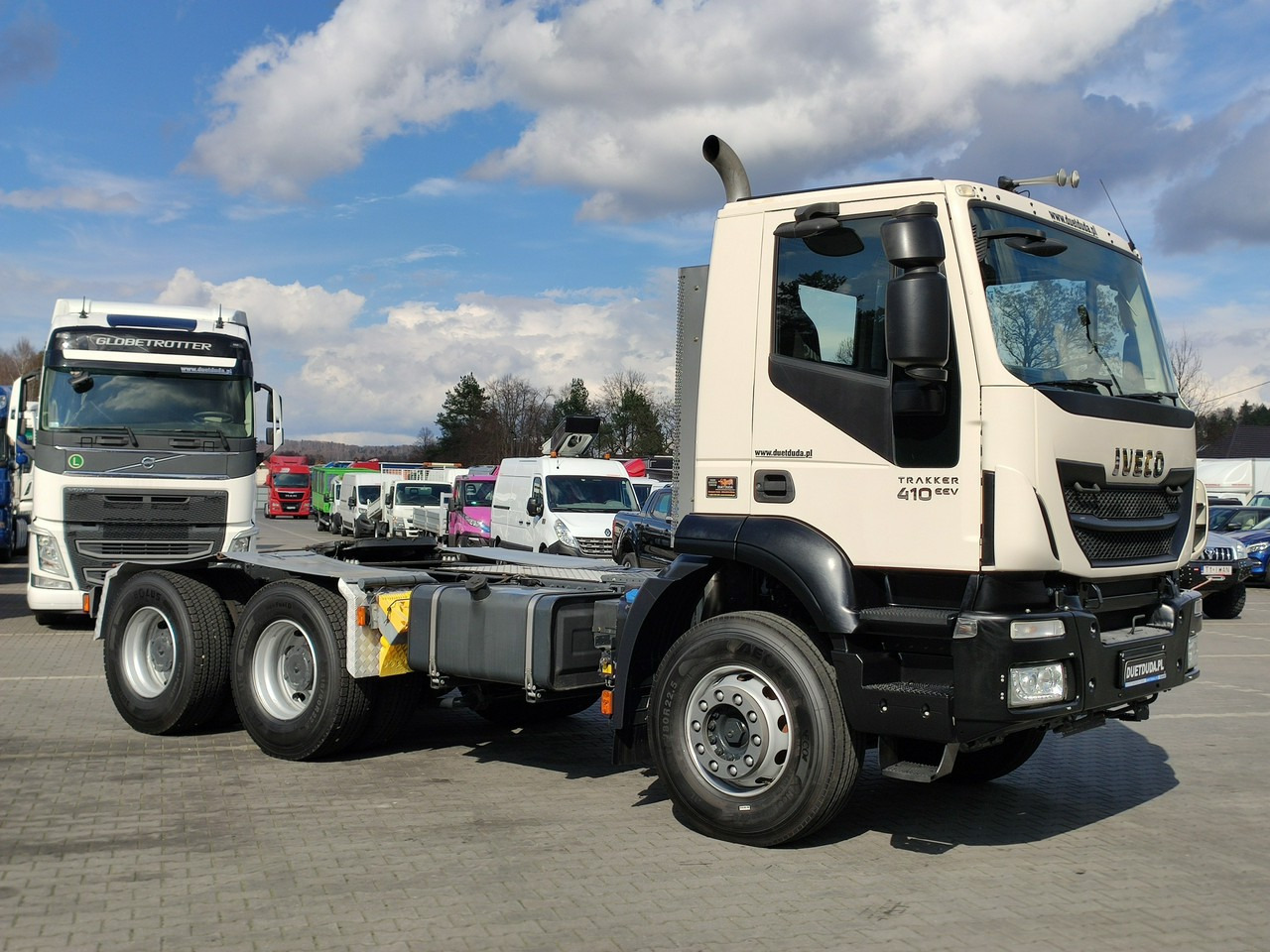 Iveco Trakker 26.410 6x4 Manual Mały Przebieg tylko-46000km - Tahač: obrázek 5 Iveco Trakker 26.410 6x4 Manual Mały Przebieg tylko-46000km - Tahač: obrázek 5
