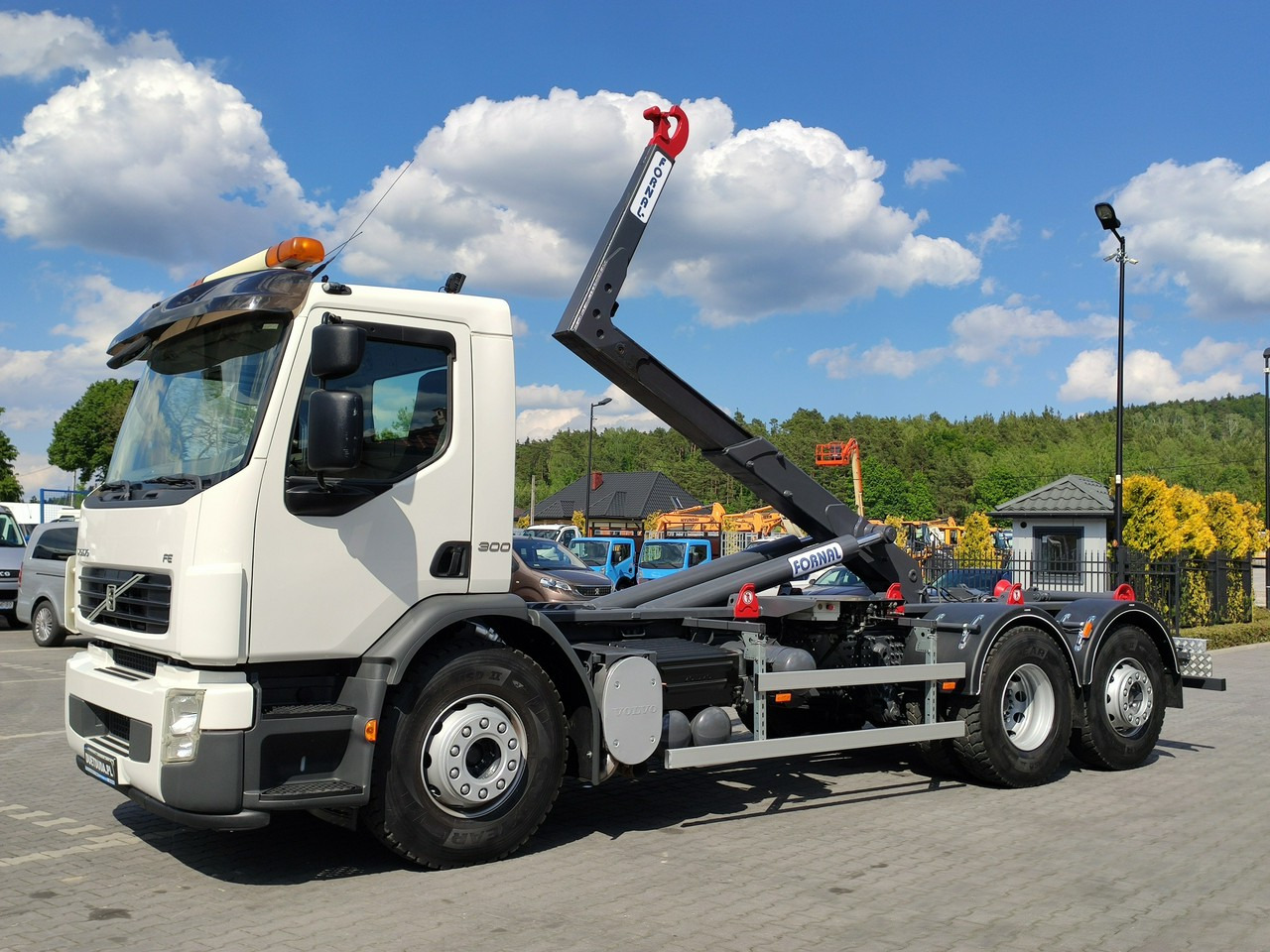 Volvo FE 26.300 Hakowiec Napęd 6x2 Oś Skrętna - Hákový nosič kontejnerů: obrázek 2 Volvo FE 26.300 Hakowiec Napęd 6x2 Oś Skrętna - Hákový nosič kontejnerů: obrázek 2