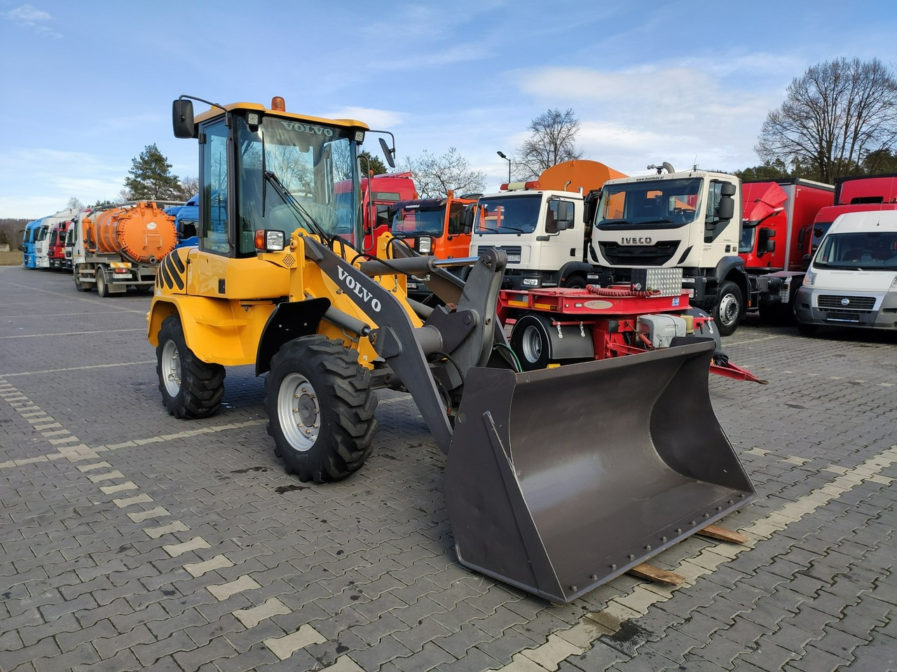 Volvo L30B Pro Unikat Stan Tylko 5380 mth - Kolový nakladač: obrázek 2 Volvo L30B Pro Unikat Stan Tylko 5380 mth - Kolový nakladač: obrázek 2